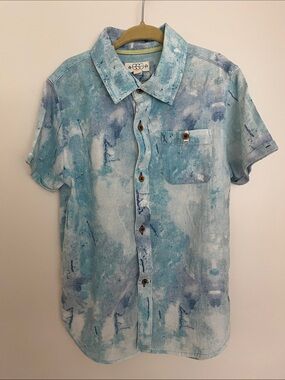 Boy’s button down short sleeve shirt